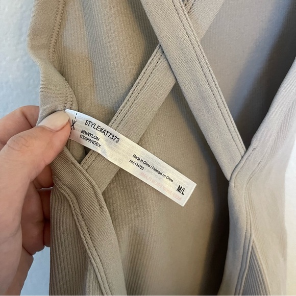 Neutral Ribbed Bodysuit - Picture 3 of 5